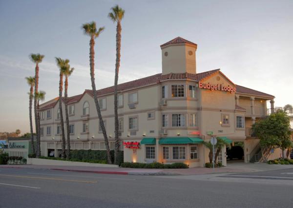Americas Best Value Inn San Clemente Beach image