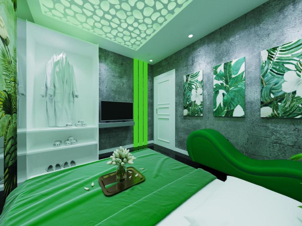 Quỳnh Hương Hotel SG - by BAY LUXURY