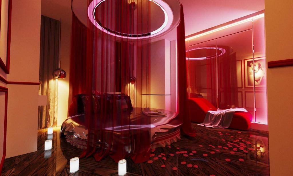 Quỳnh Hương Hotel SG - by BAY LUXURY