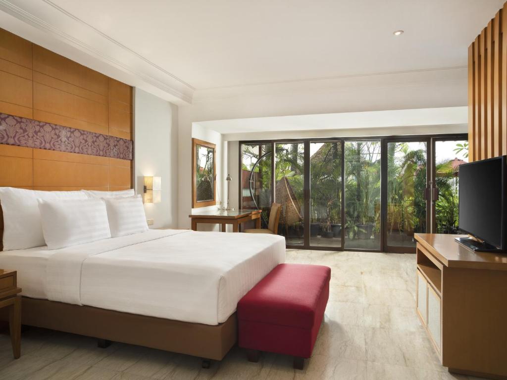 Hotel Ciputra Jakarta Room Type - Cabana Suite Room