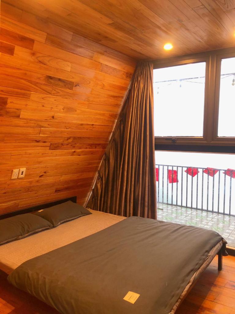 Mây House – Sống Lưng Khủng Long