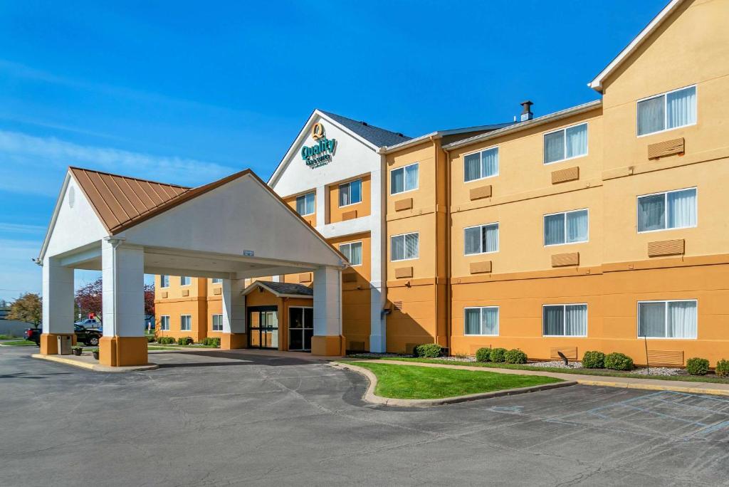 Quality Inn & Suites image