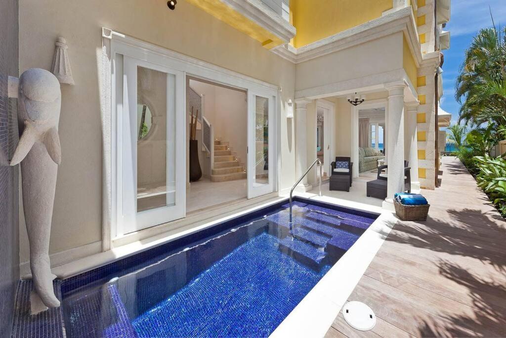 Seaside Villa in Still Fathoms, a Haven Retreat by the sea photo 4