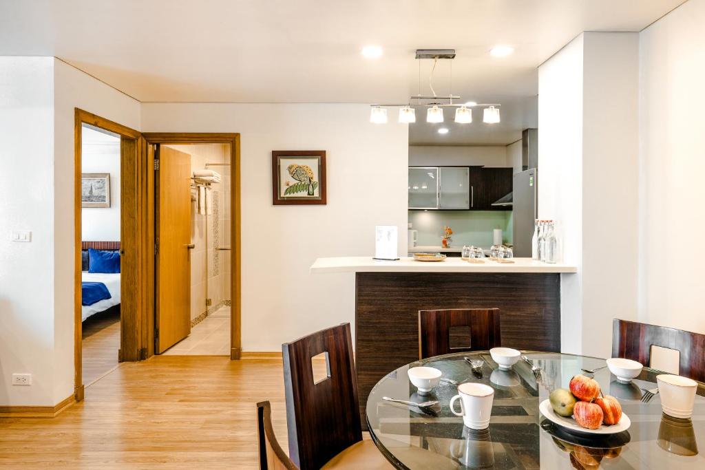 WECOZY Pacific - Spacious Apartment, Train Station Side