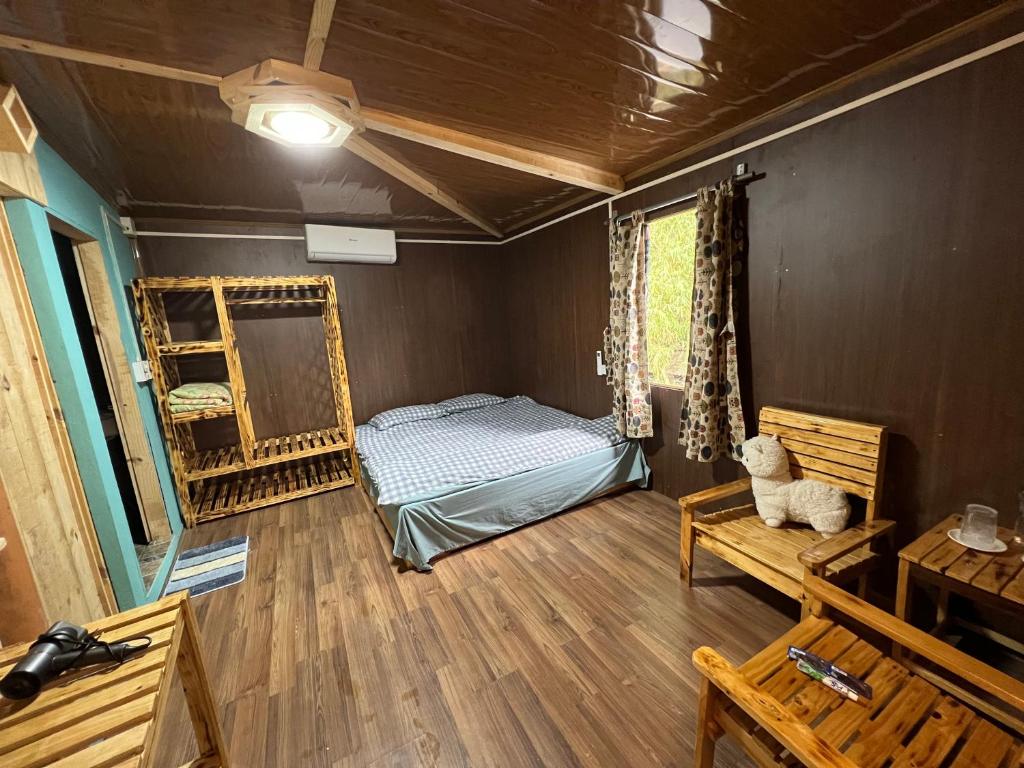 NHÀ CỦA CHI - HOMESTAY & COFFEE