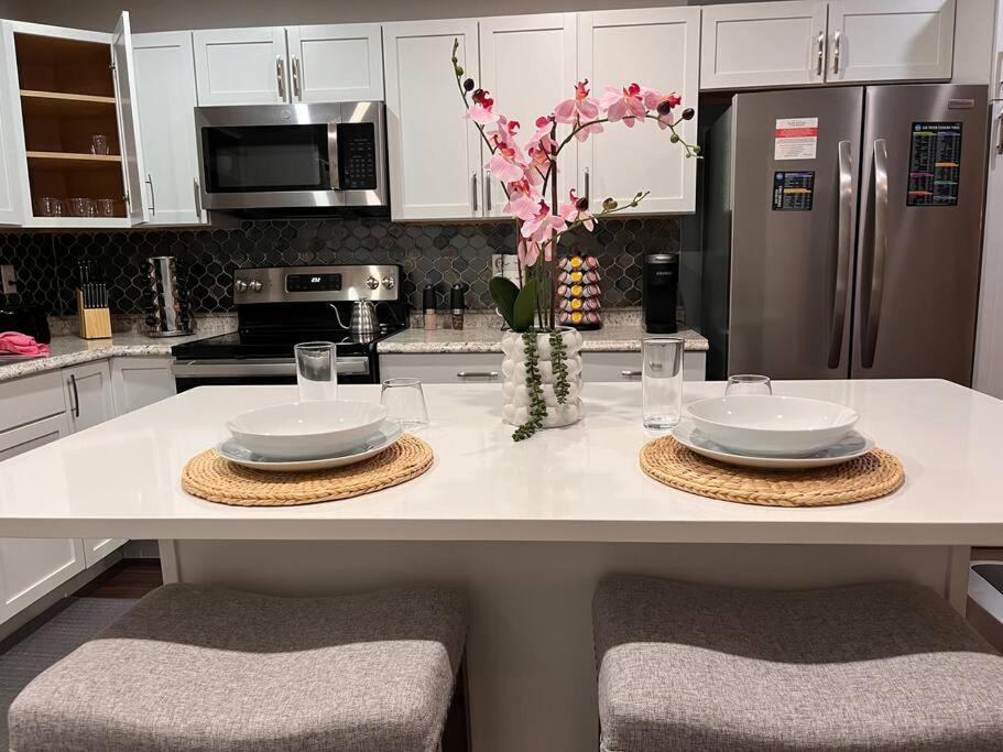 Quiet Condo with King Bed in the Medical District image