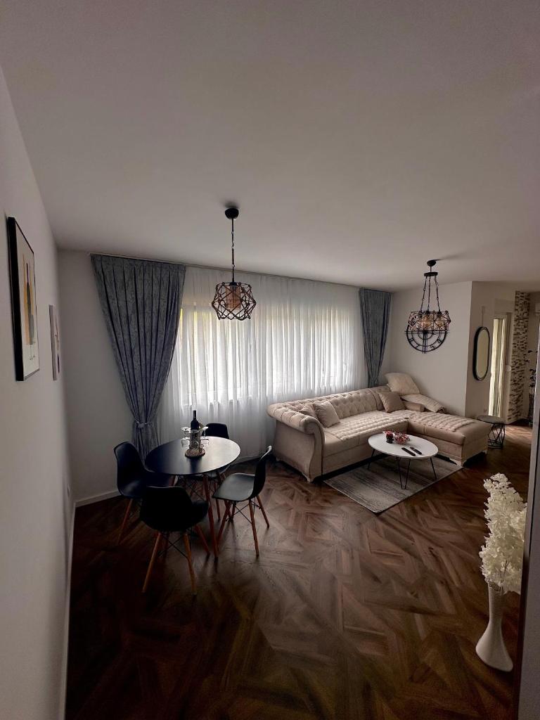 APARTMAN 3 photo 1