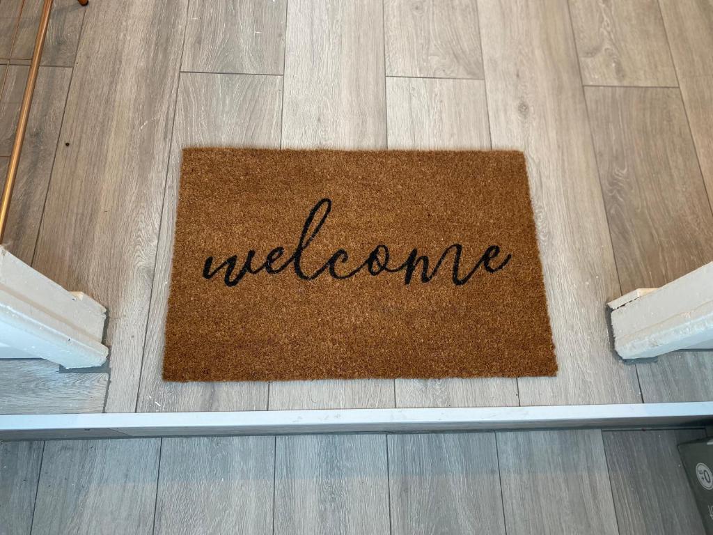 Stylish Home - Close to City Centre, Anfield Stadium - Free Parking