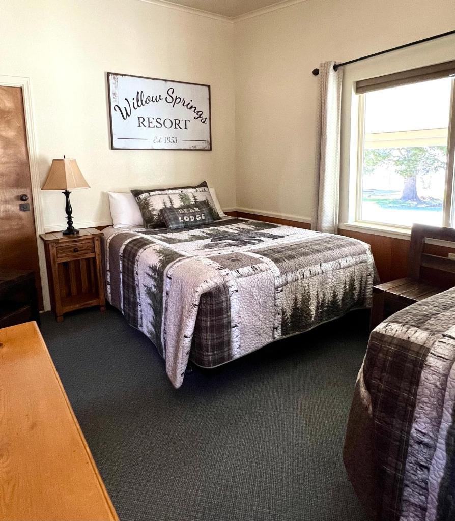 Willow Springs Resort - Tap to explore photos