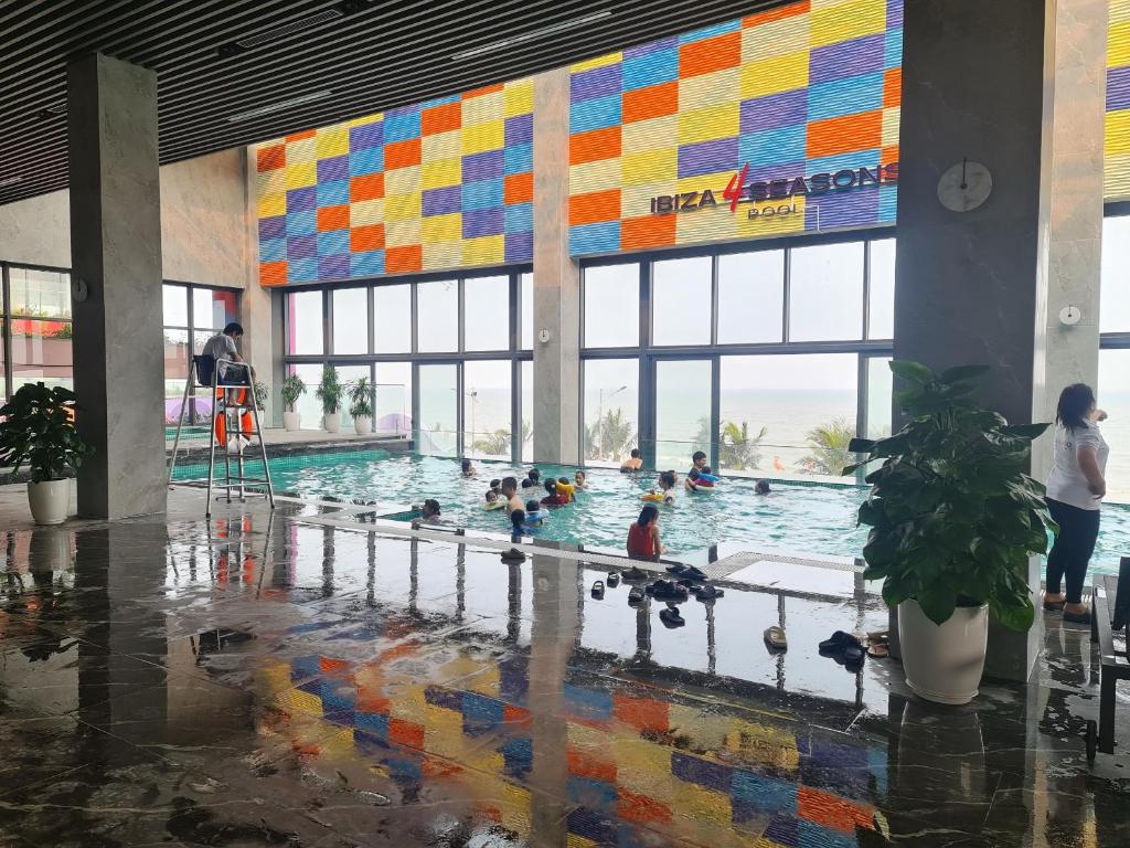 Flamingo Ibiza Hải Tiến Resort