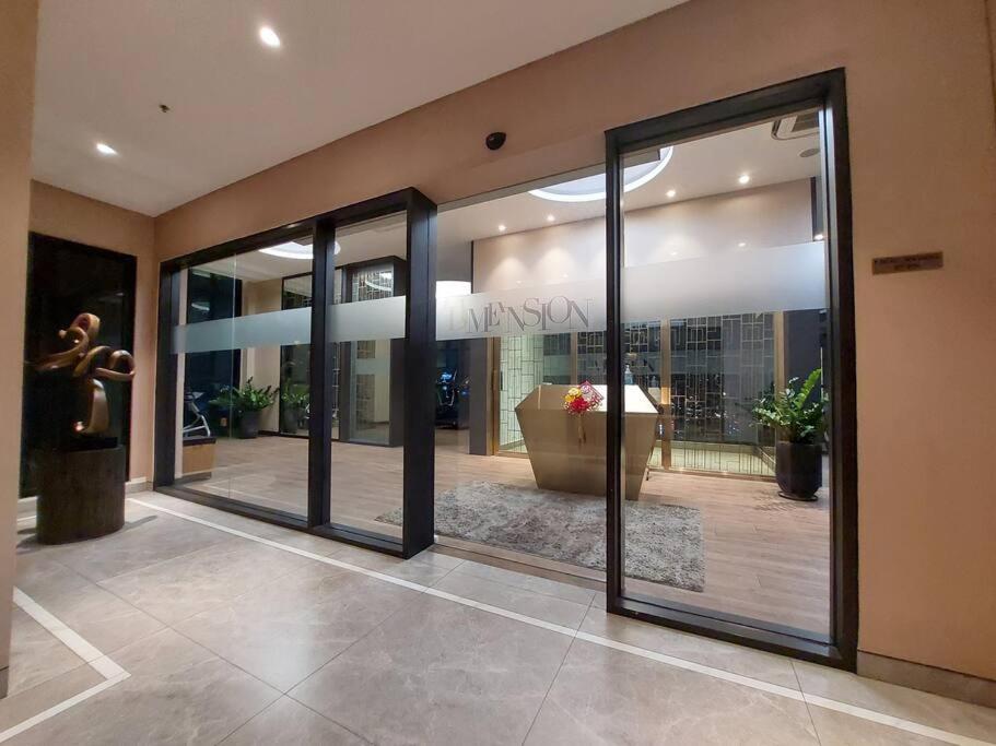D1mension 3BR Luxury Condo City Center in Dist 1