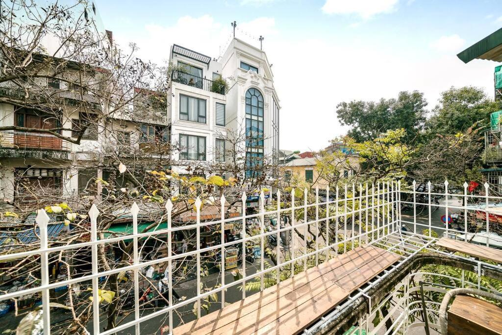 Attic 128m2 Duplex Glass dome by SSens Homes