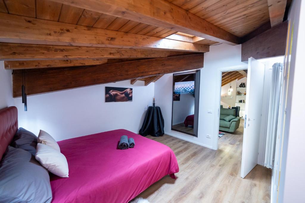 Abitare il Tempo-Elegante e Moderno-ad 1 bus da Roma Room Type - One-Bedroom Apartment