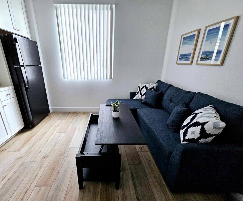 Couple's Getaway Kitchenette Washer & Private Bath image