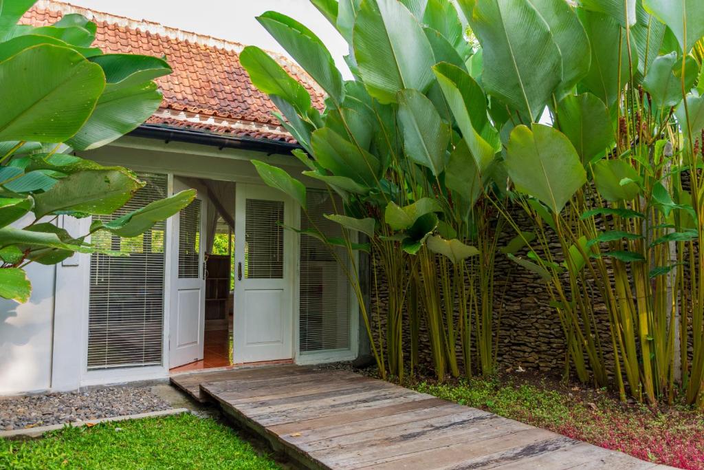 Sakya Yoja Villa photo 2