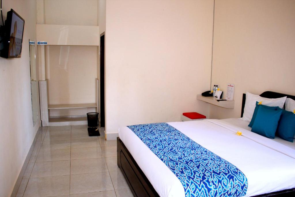 Djembank Hotel & Restaurant photo 2
