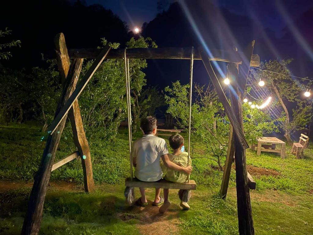 Plum Hill - Moc Chau