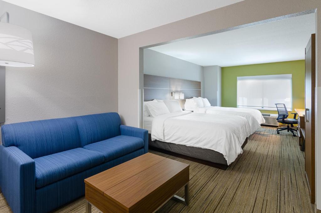 Holiday Inn Express Hotel & Suites Weston - Tap to explore photos