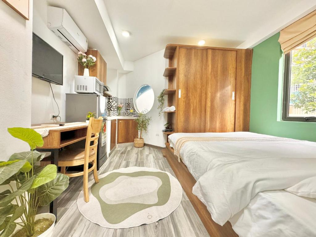 Harmony Home Lakeside-Modern-Balcony