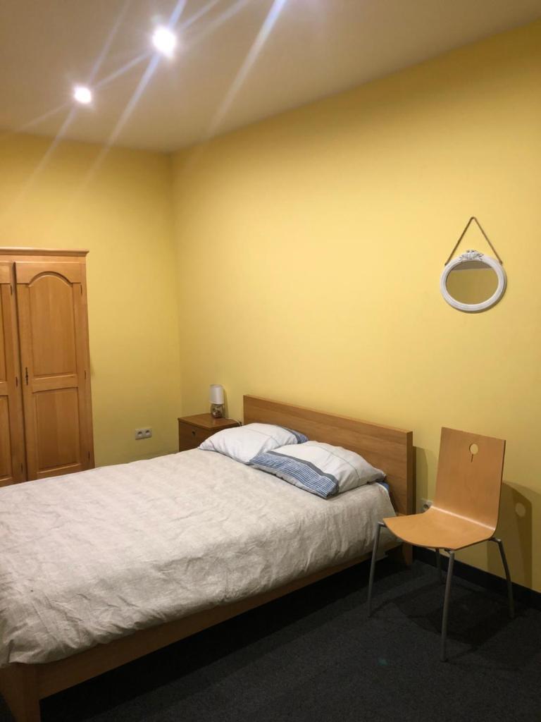 Chambre meublée ferme D’Herlaimont photo 2