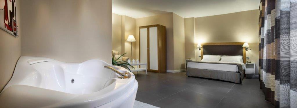 Relais Le Felci Executive Suite Spa - Tap to explore photos
