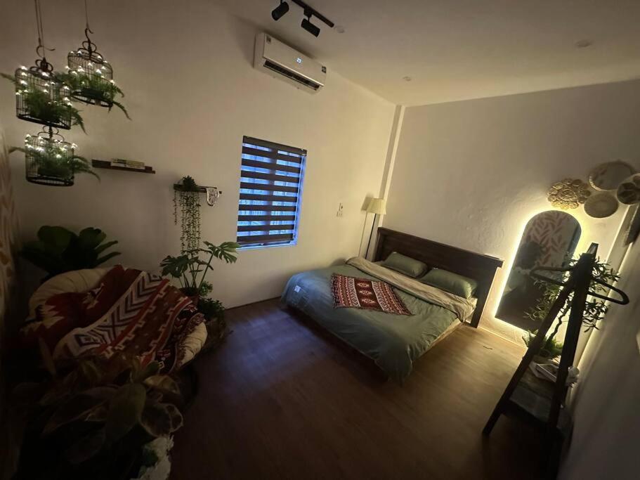 302 Forest Amoureux Chùa Hà