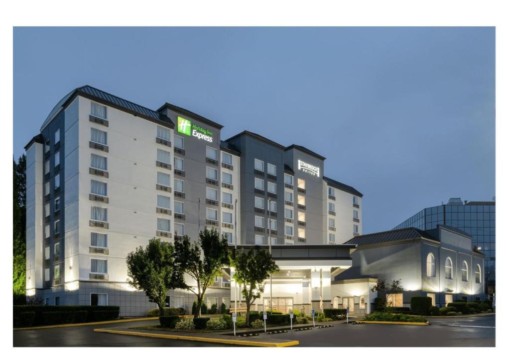 Holiday Inn Express Federal Way Seattle South, an IHG Hotel image