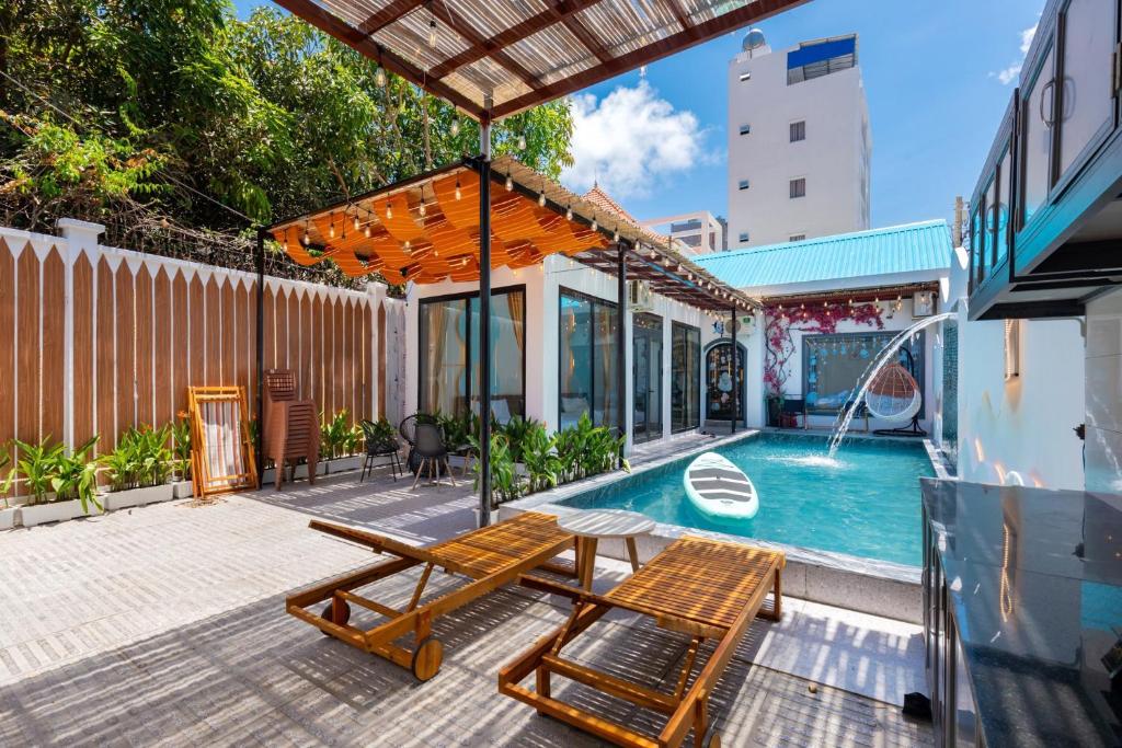 Villa Hồ Bơi Đi Bộ Ra Biển Bãi Sau 13NH
