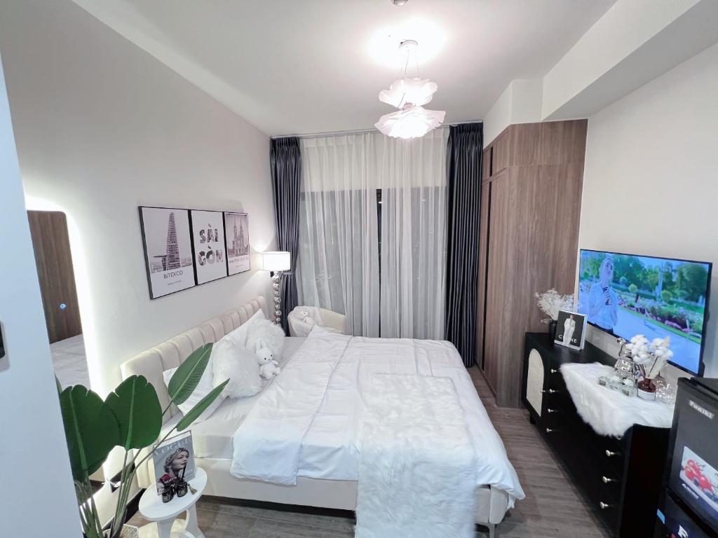 Luxury Delasol Studio- Free Infinity Pool- Near District 1- T-HOUSING