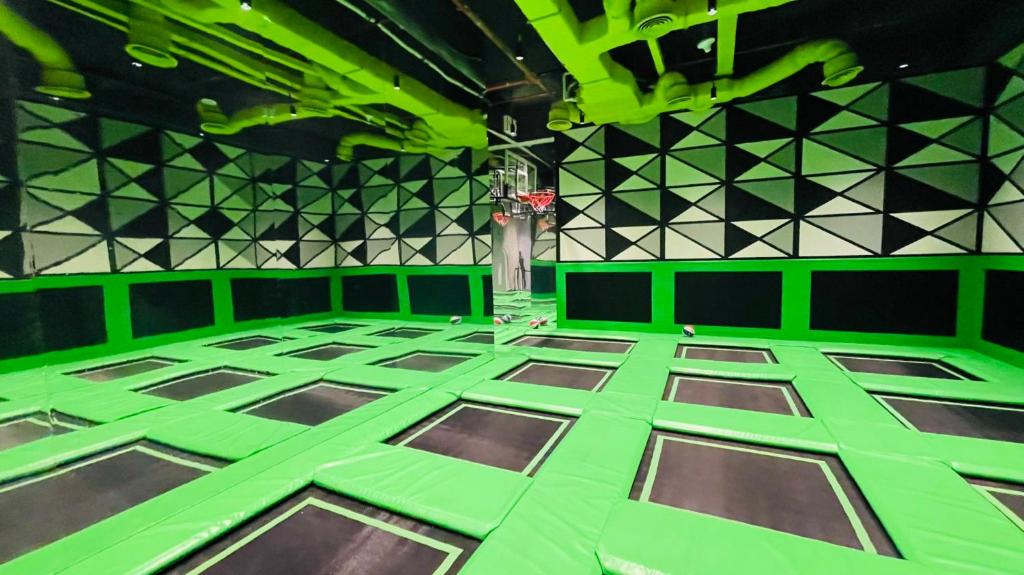 Luxury Delasol Studio- Free Infinity Pool- Near District 1- T-HOUSING