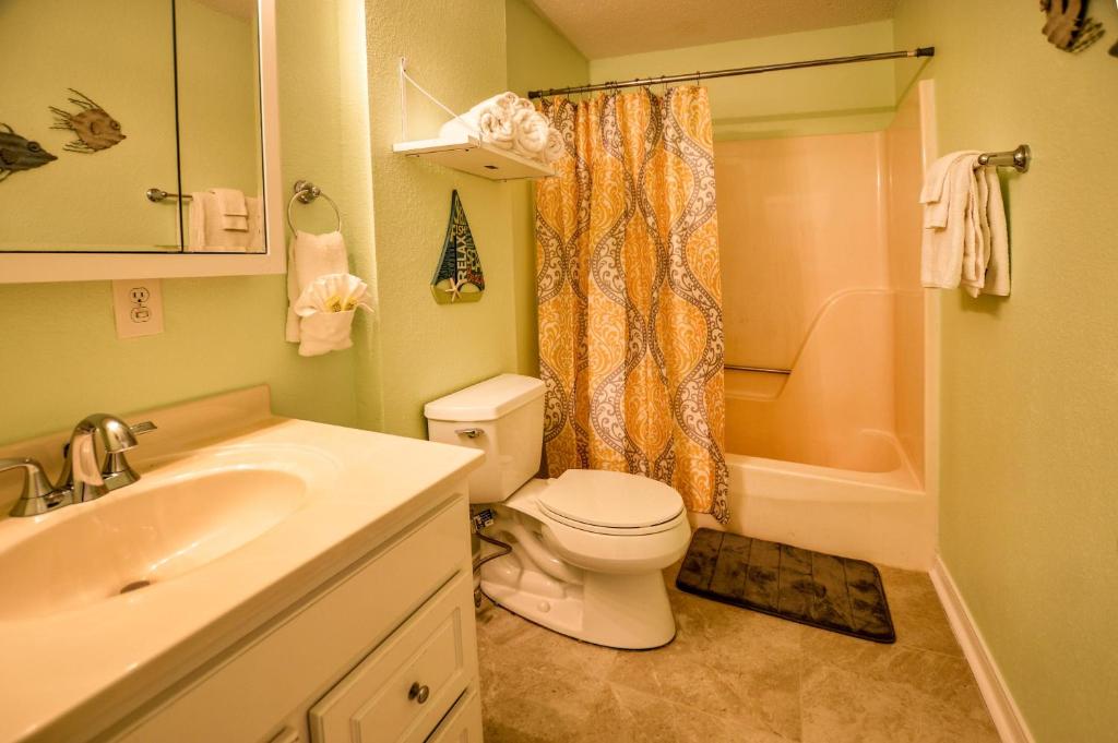 Super Cute With Deeded Beach Access (#26) - Sleeps 5 image