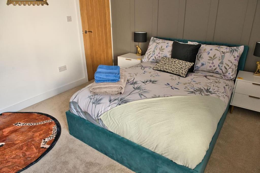 Quirky & Comfortable Residence