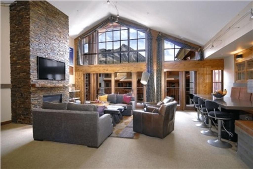 Lodge at Mountaineer Square image