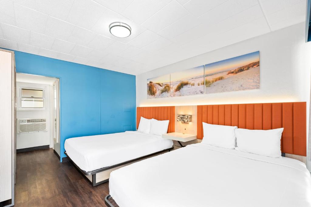 Tropicana Motel image