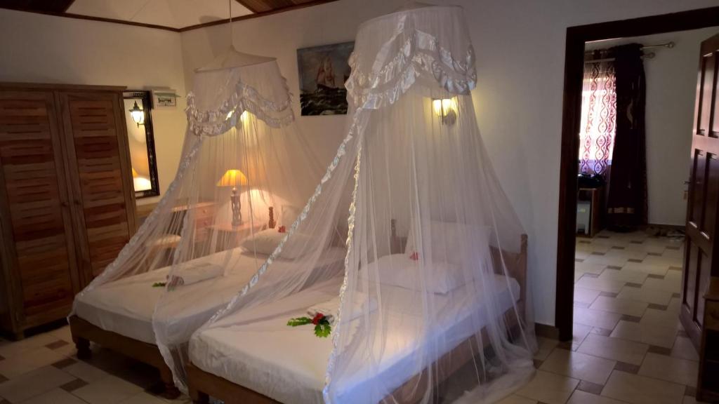 Семейный (Семейный номер), Etoile Labrine