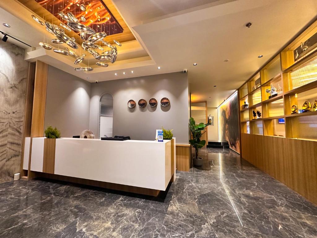 park royal hotel