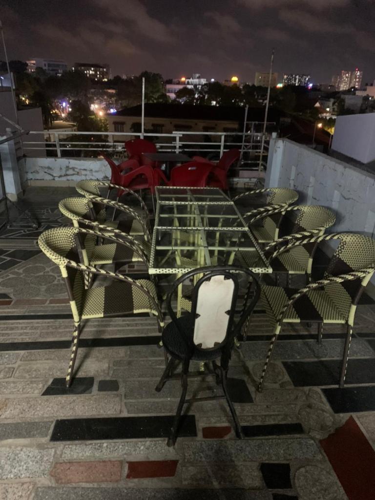 Nhà Nghỉ Hùng Linh