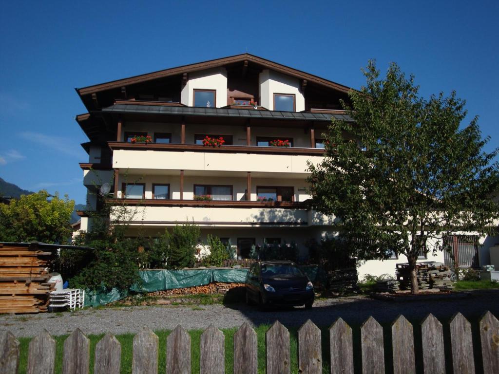 Appartementhaus Kaltenbach-Stumm by PiaundDirk photo 4