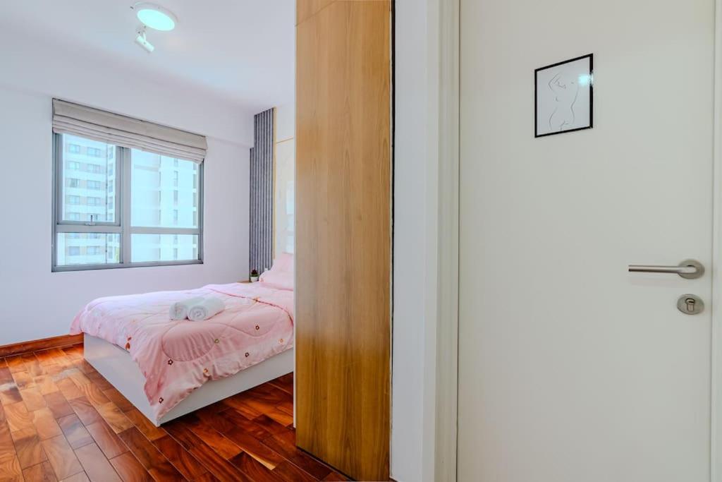 Spacious 2 Bed Rooms Condo in Masteri Thao Dien