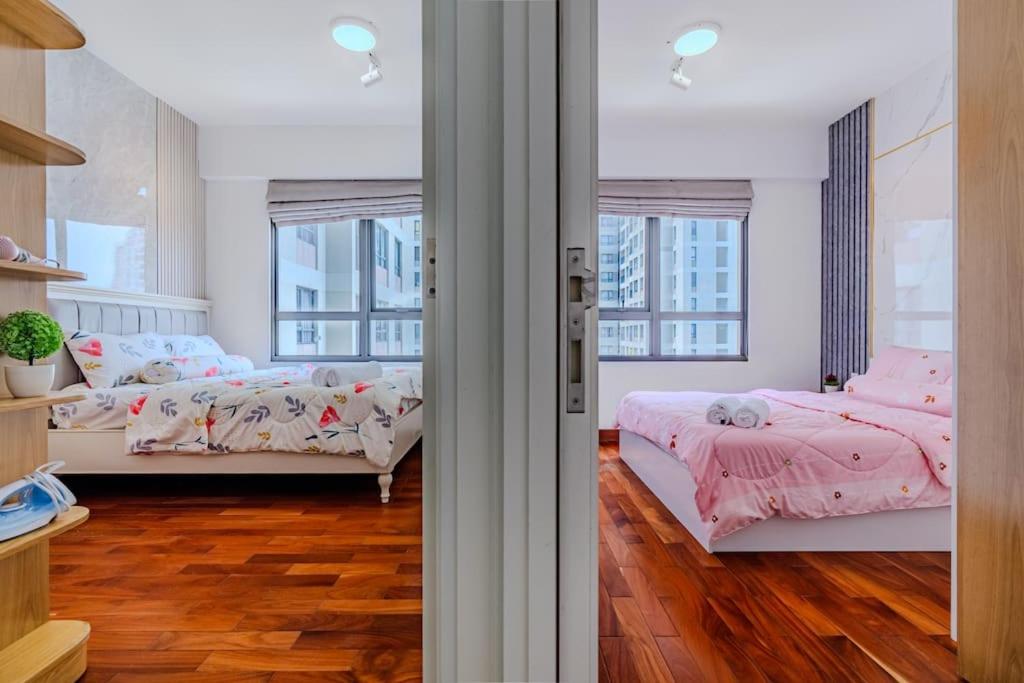 Spacious 2 Bed Rooms Condo in Masteri Thao Dien