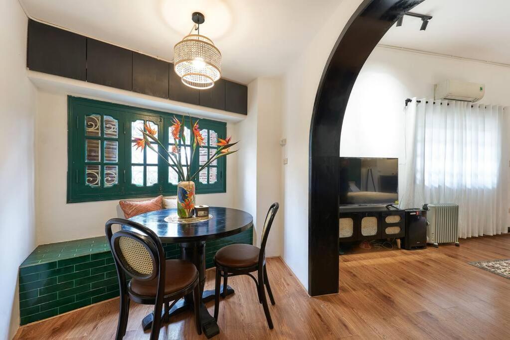 Indochine Duplex 1min to HoanKiem lake by SSens Homes