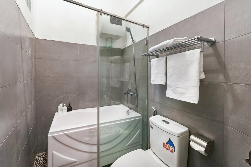 Indochine Duplex 1min to HoanKiem lake by SSens Homes