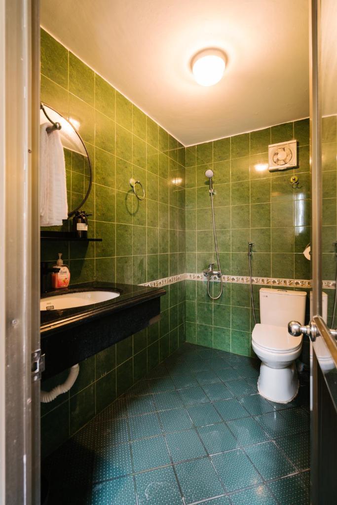 Duplex apartment 106m2 3 rooms with balcony in the center of the old town