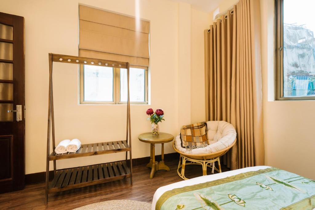 Duplex apartment 106m2 3 rooms with balcony in the center of the old town