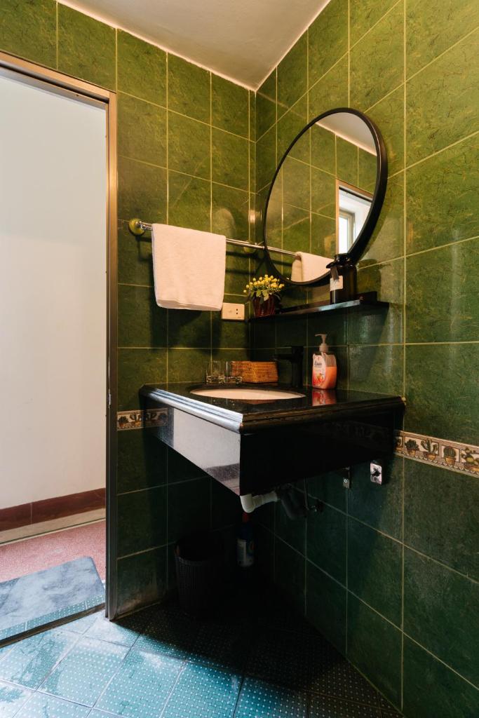 Duplex apartment 106m2 3 rooms with balcony in the center of the old town