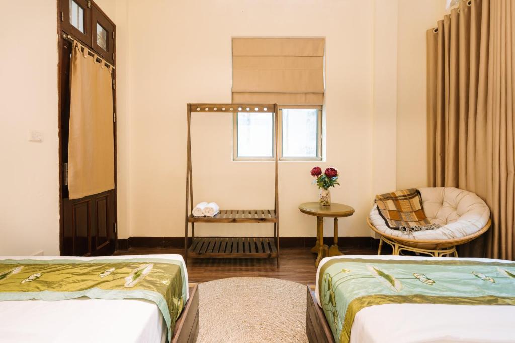 Duplex apartment 106m2 3 rooms with balcony in the center of the old town