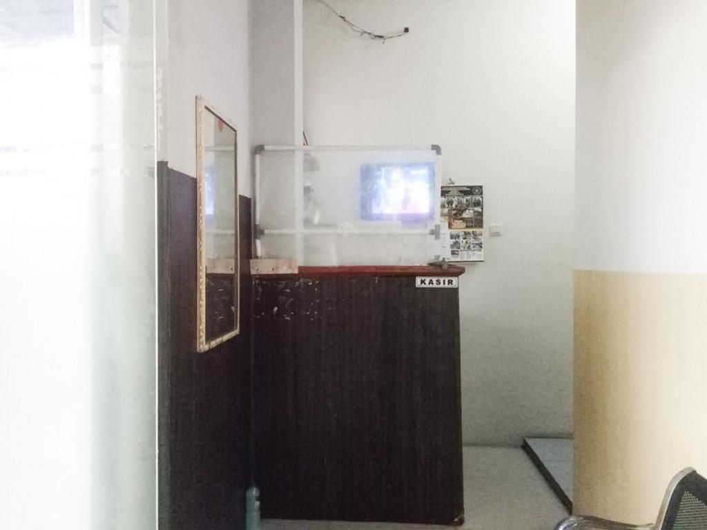 RedDoorz near RS Labuang Baji Makassar photo 2