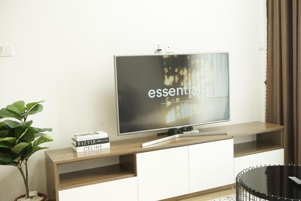 SERVICED APARTMENTS VINHOMES SKYLAKE