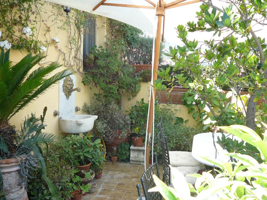 La Terrazza dei Pelargoni B&B photo 4