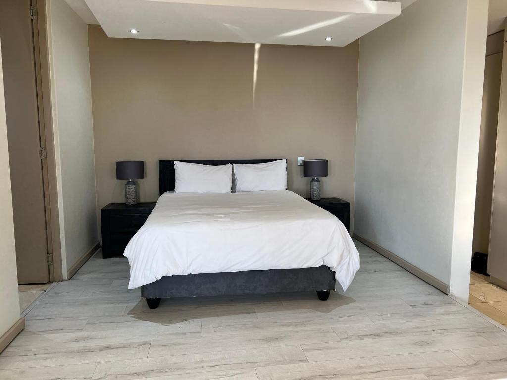 The Franklin Luxury Apartments, Unit 1604